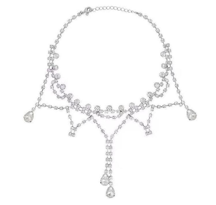 Collier en diamants d'eau, design haut de gamme, 2025