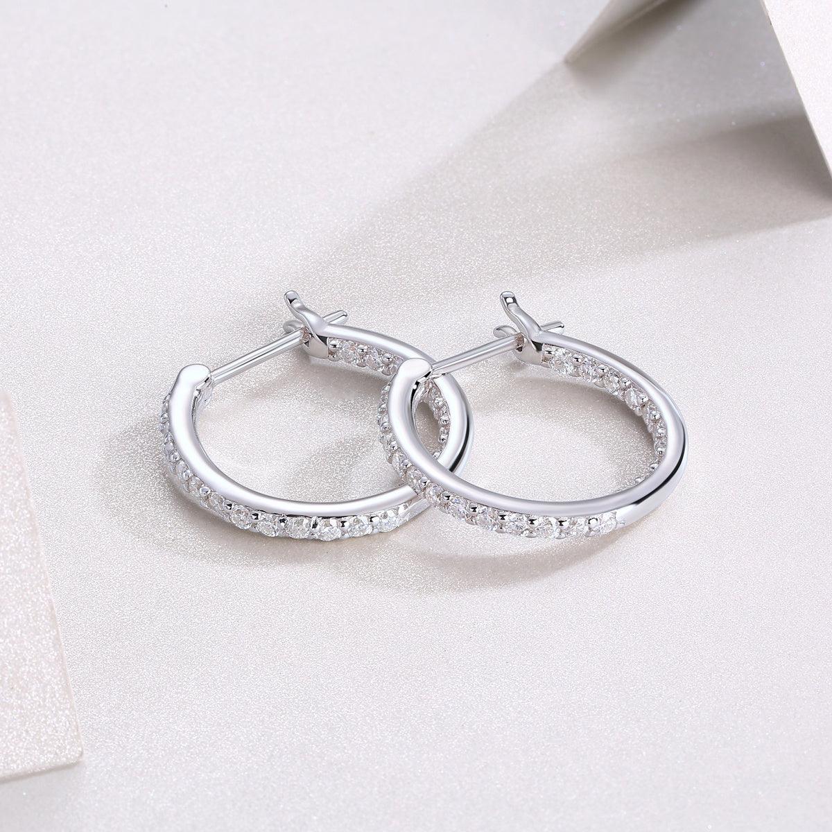 Boucles d'oreilles en argent serties de diamants et de moissanite, boucles d'oreilles à tige en diamant de luxe et tendance